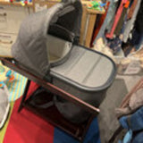 Uppababy Vista Bassinet & Stand