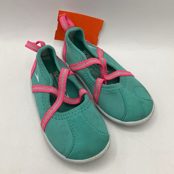 Size 5-6: Speedo Mint & Pink Slip on Water Shoes