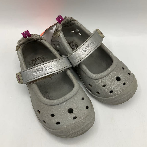 Size 6: Stride Rite Grey Velcro Shoes