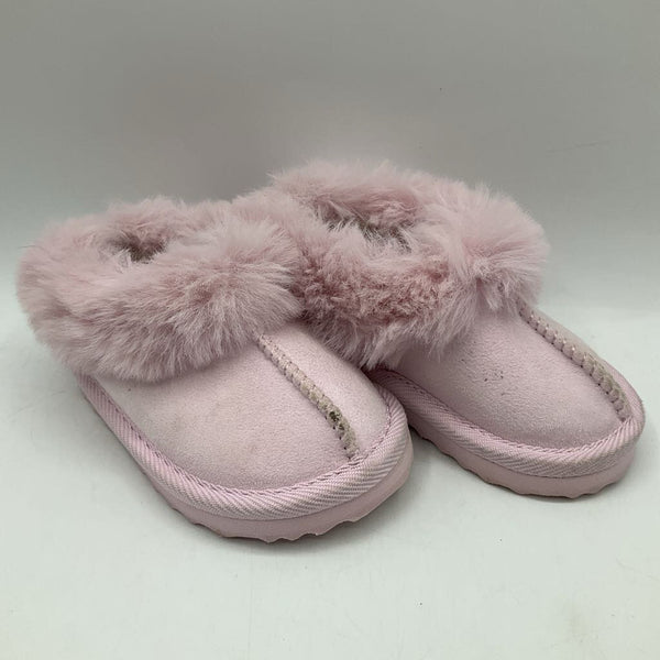 Size 5: Pink Faux Fur Slippers