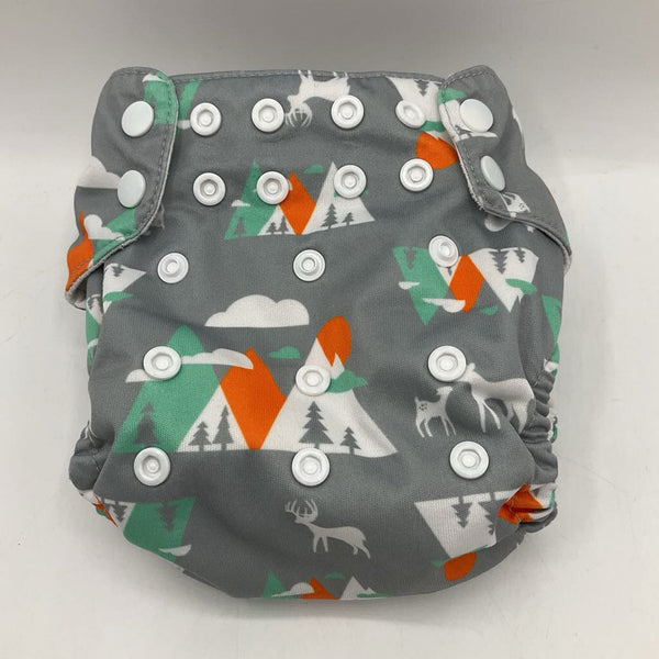 Size OS: Thirstie Grey Deer Mountain Pattern Snap Adjustable Reusable Diapers