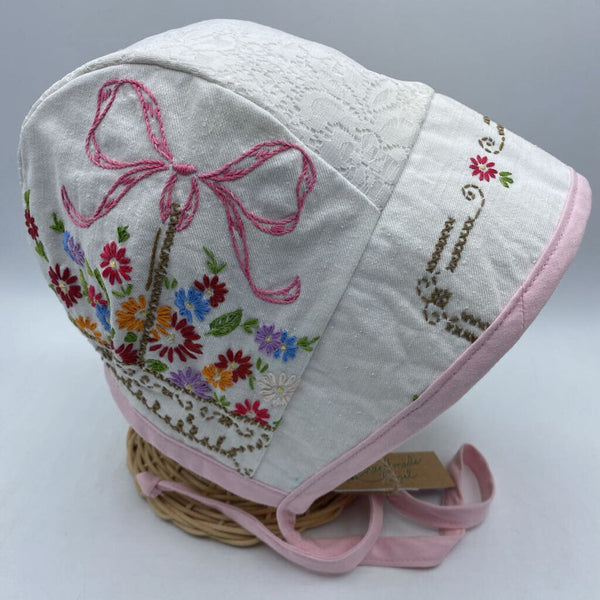 Size 2-4: Handmade Hazel Locally Made Reversible Bonnet w/Sun Brim - White w/Embroidery
