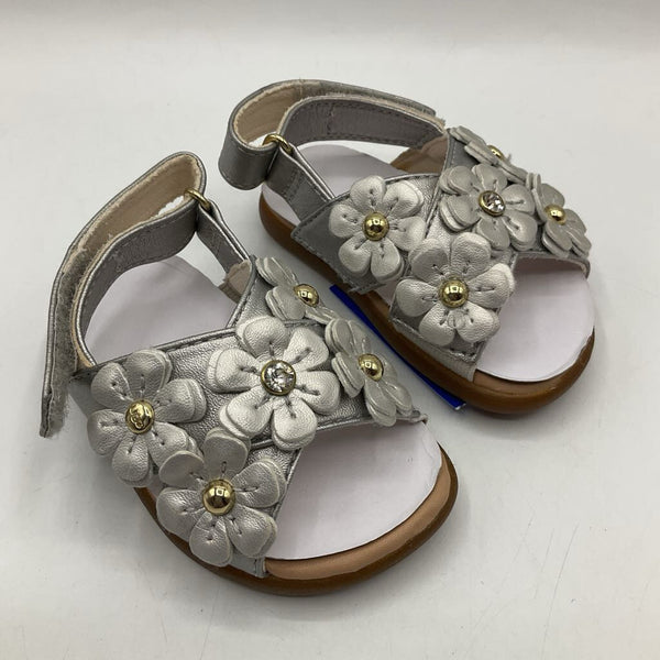 Size 2-3: Ugg Silver Flowers Velcro Strap Sandals