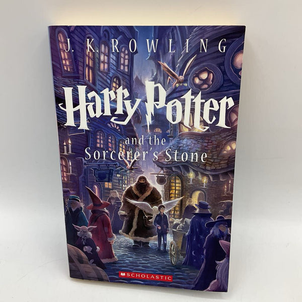 Harry Potter and the Sorcerer's Stone (paperback)