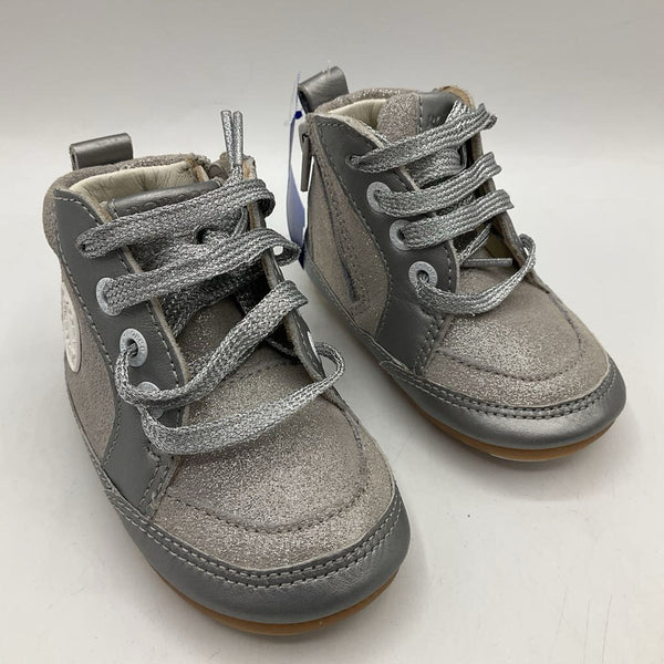 Size 4-5: Robeez Silver Sparkly Lace-up High Tops