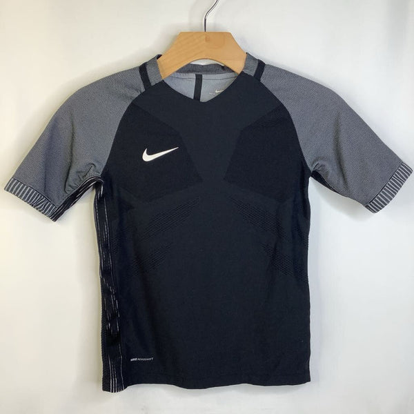 Size 8-9: Nike Pro Black T-Shirt