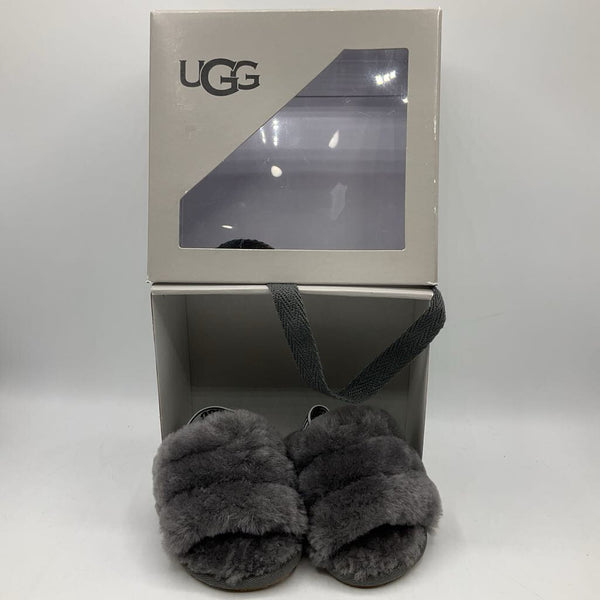 Size 4-5: Ugg Grey Fuzzy Slippers NEW