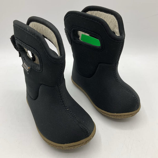 Size 4: Bogs Black Insulated Rain Boots