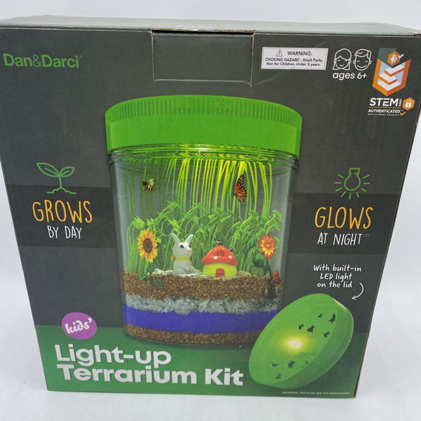 Dan & Darci Light Up Terrarium Kit NEW in box