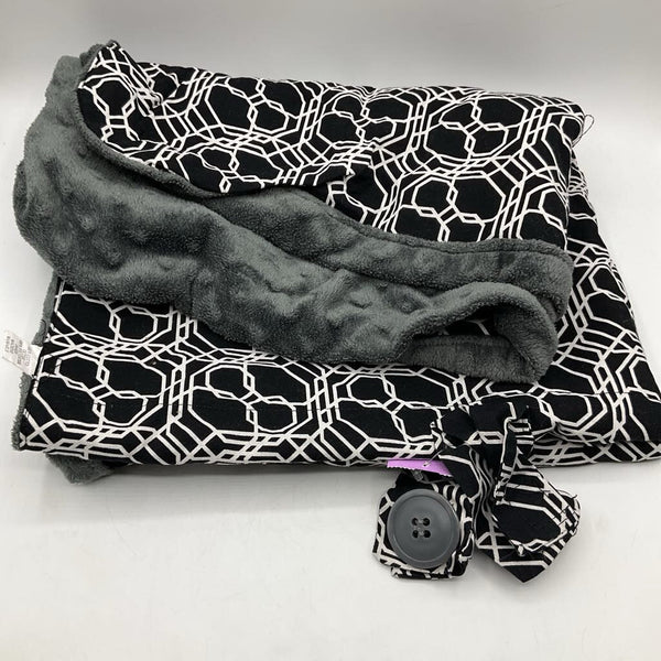 Carseat Canopy Black White Line Pattern