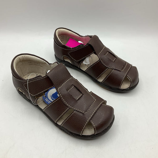 Size 11: Pediped Brown Closed Toe Velcro Sandal NEW