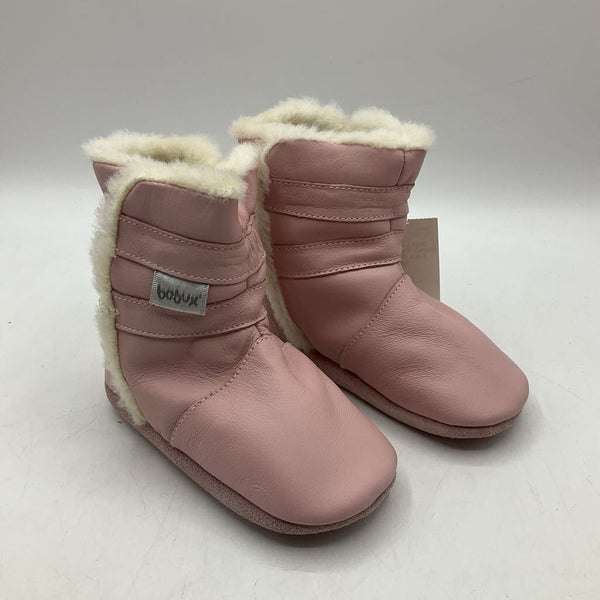 Size Lg (15-21m): Bobux Pink Soft Sole Faux Fur Boots NEW