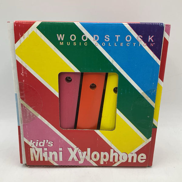 Woodstock Kids Rainbow Wooden Mini Xylophone