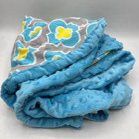 Carseat Canopy Grey/Blue/Yellow Quatrefoil Minky Carseat Cover