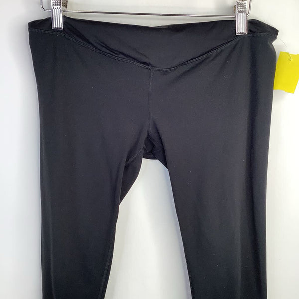 Size M: Isabel Maternity Black Leggings