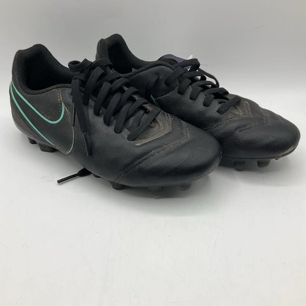 Size 3.5Y Nike Tiempo Black Lace up Cleats Beanstalk Children s Resale