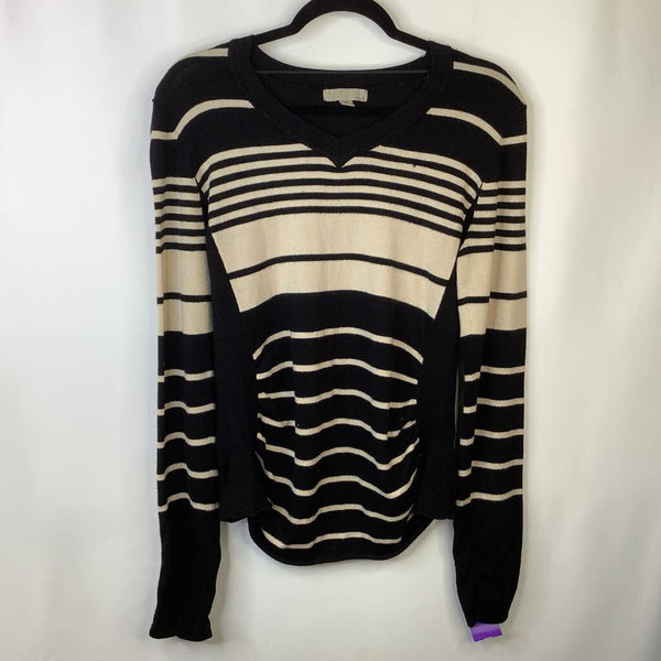 Size M: One A Creme & Black Striped V-Neck Sweater