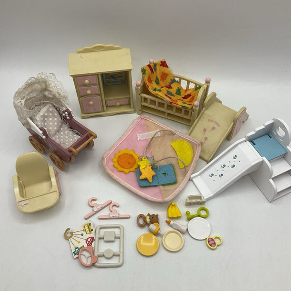 Calico Critters Assorted Nursery Set