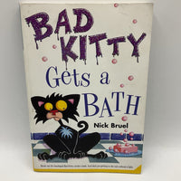 Bad Kitty Gets A Bath (paperback)