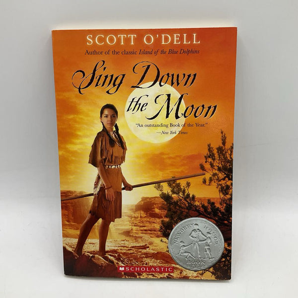 Sing Down the Moon (paperback)