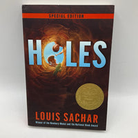 Holes (paperback)