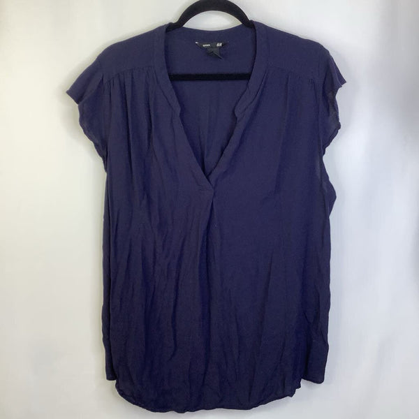 Size XL: H&M Maternity Navy Blue Short Sleeve Shirt