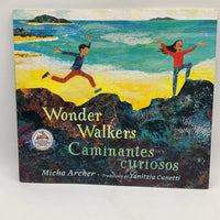 Wonder Walkers; Camniantes Curiosos (paperback)