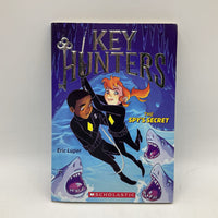 Key Hunters: The Spy's Secret (paperback)