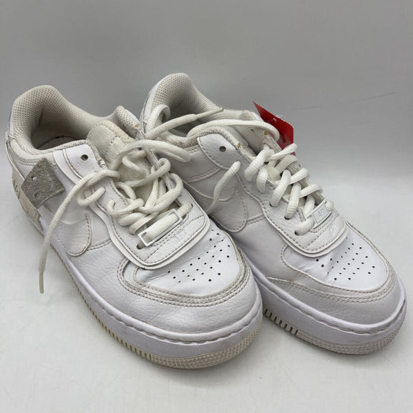 Size 6Y: Nike White Lace-Up Sneakers