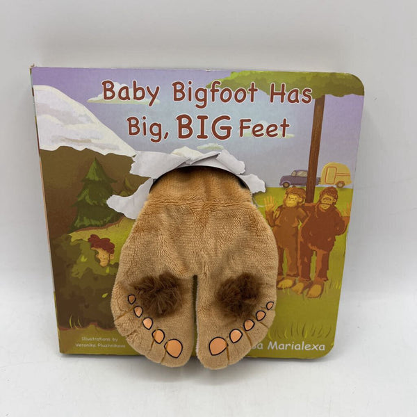 Baby Big Foot Has Big Feet (boardbook)