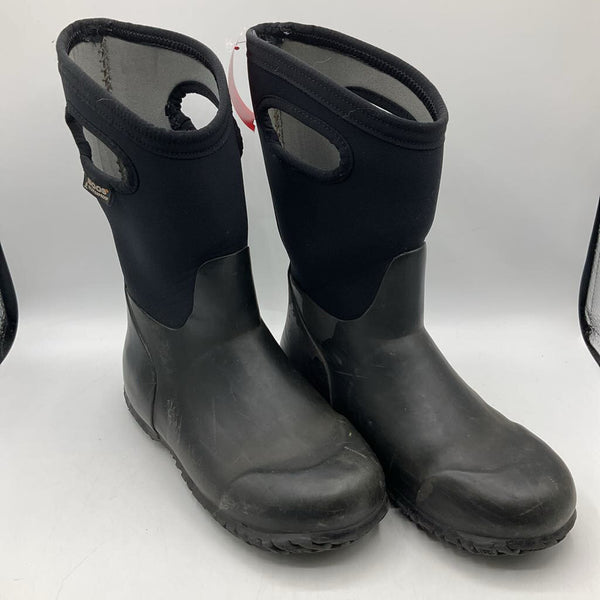 Size 3Y: Bogs Black Insulated Rain Boots