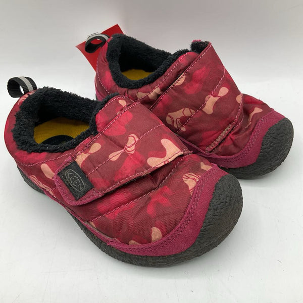 Size 7: Keen Fuschia/Pink Print Fleece Lined Quilted Mules