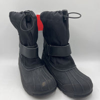 Size 1Y: Black Single Strap Toggle Insulated Snow Boots