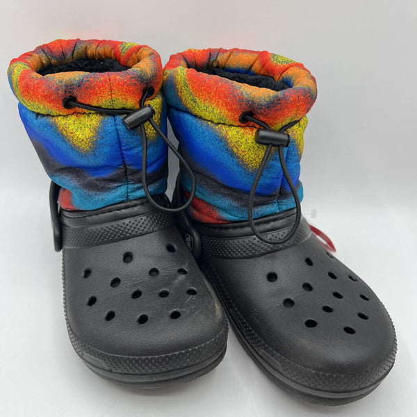 Size 2Y: Croc Black/ Colorful Spray Toggle Strap Winter Boots