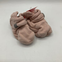 Size NB: Goumi Light pink Baby Booties