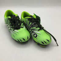 Size 9: Umbro Green/Black Lace-Up Soccer Cleats