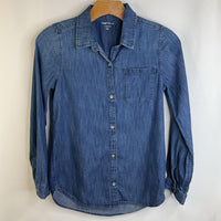 Size 10-11: Gap Denim Blue Chambray Button-Up Long Sleeve Shirt