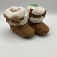 Size 2-3: Brown White Fuzzy Detail Velcro Soft Sole Boots