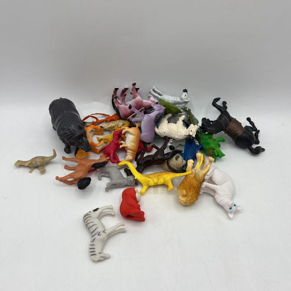 Quart Bag Of Assorted Animal Figurines