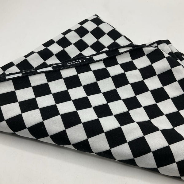 Cozys Black/White Checkered Print Blanket