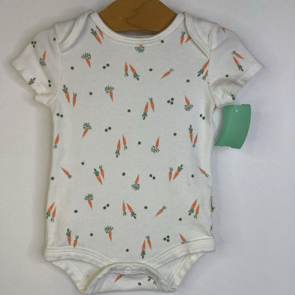 Size 3-6m: Rabbit + Bear White/Carrot Print Short Sleeve Onesie