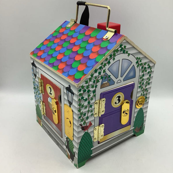 Melissa & Doug Take-Along Wooden Doorbell Dollhouse