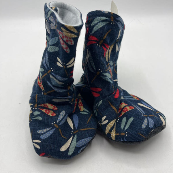 Size 6-12m: Beaneroobaby Blue Dragon Fly Print Soft Sole Booties-NEW