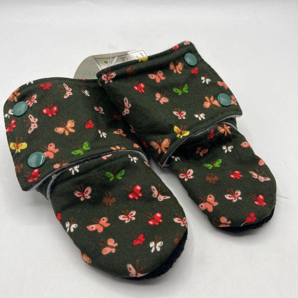 Size 18-24m: Beaneroobaby Green/Colorful Butter Fly Print Soft Leather Sole Booties-NEW