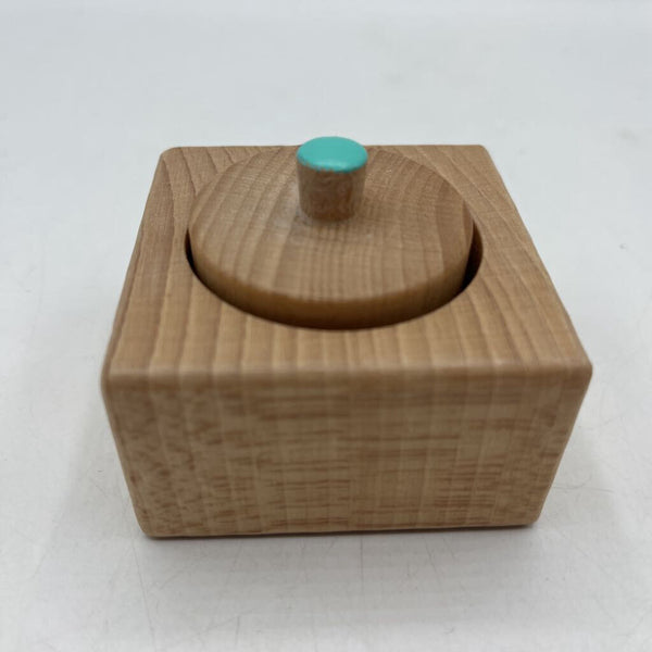 Lovevery Wooden Pincer Puzzle