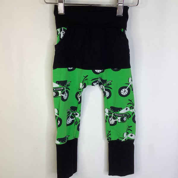 Size 12m-3: Beaneroobaby Green/Black & White Motorcycles Print Leggings -NEW