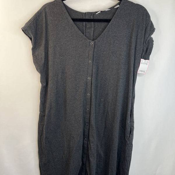 Size M: Seraphine Dark Grey T-Shirt
