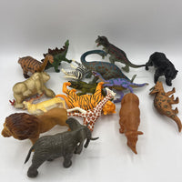 Assorted 16pc Animal Figures