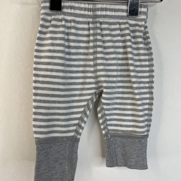 Size 0-3m (50): Hanna Andersson White/Grey Striped Leggings