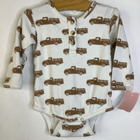 Size 12-18m: Kate Quinn White Brown Trucks Long Sleeve Sleeve Onesie